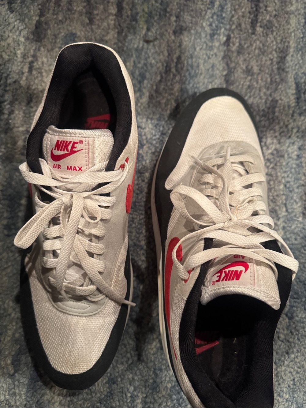Nike Air Max White Black with Red Accent Men's Lace-Up Sneakers - Picture 6 of 6